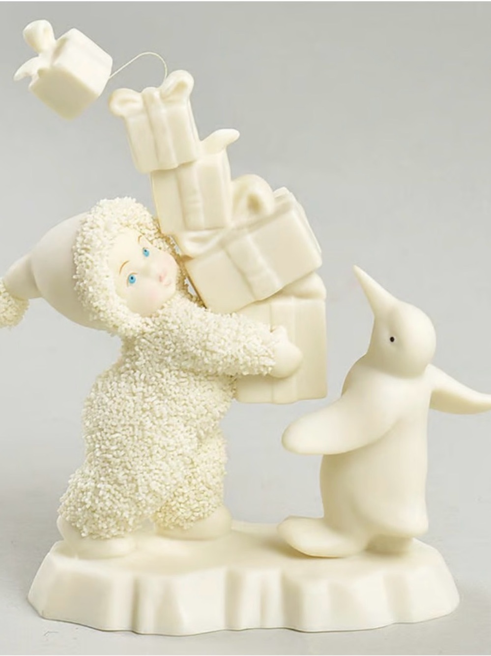 Studio 56 Snowbabies “I Have Lots to Give”
Figurine